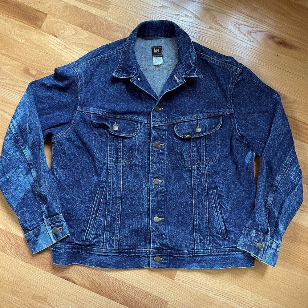 Lee acid washed jean jacket sz.44L perfect condition!